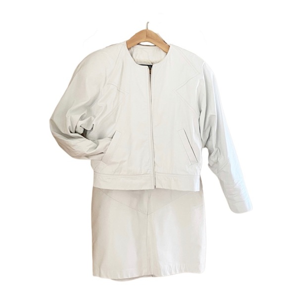 VINTAGE - DANIER LEATHER SUIT - Picture 2 of 8